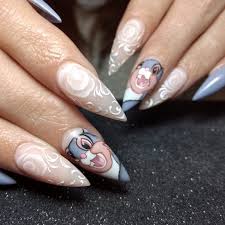 manicura uñas tambor bambi