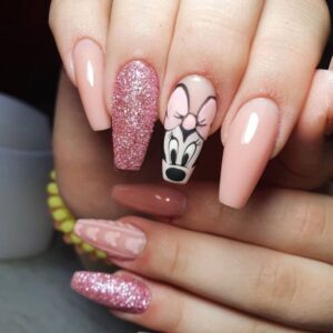 uñas minnie rosa brillantina